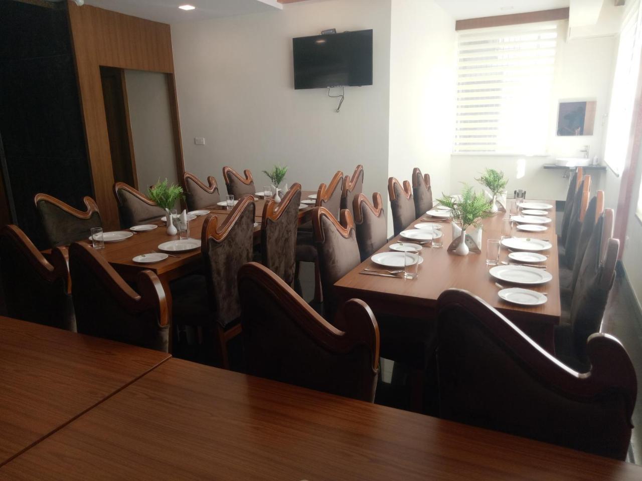 Npg Hotel Yelahanka Экстерьер фото